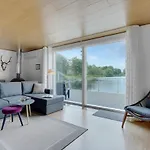 بيت للعطل 2 Bedroom Awesome In *