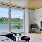 2 Bedroom Awesome In