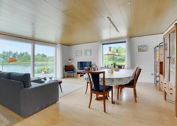 2 Bedroom Awesome In