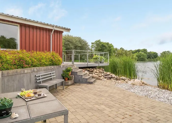 2 Bedroom Awesome In